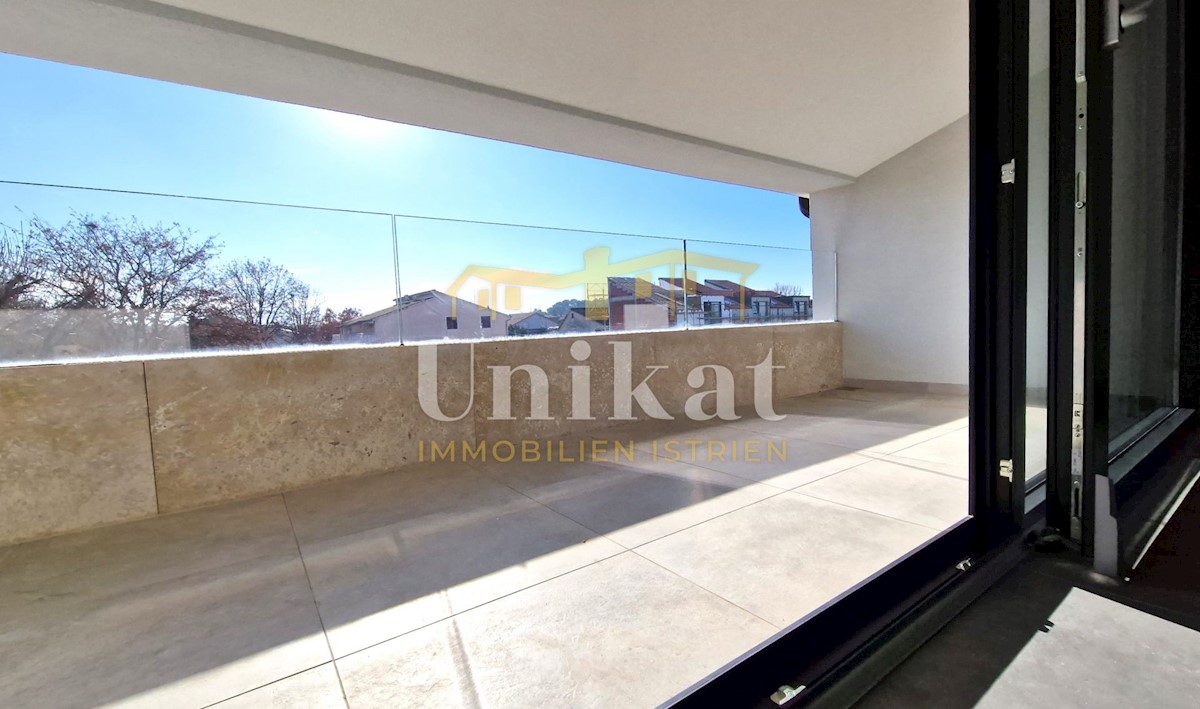 Drei-Zimmer-Wohnung (3SZ) nur 1 km vom Meer